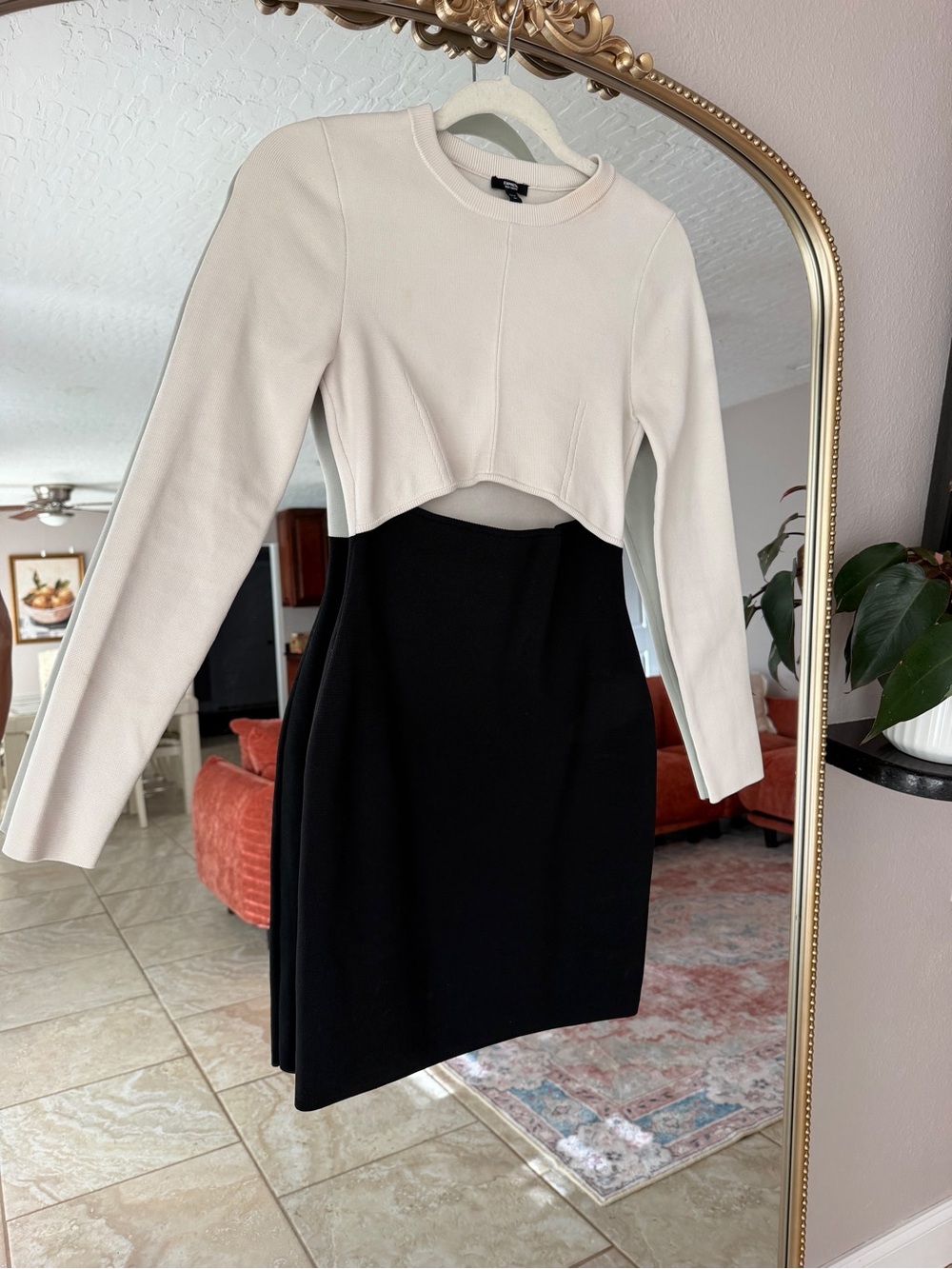 Express Two-Tone Black and Cream Long-Sleeve Cutout Body Contour Dress